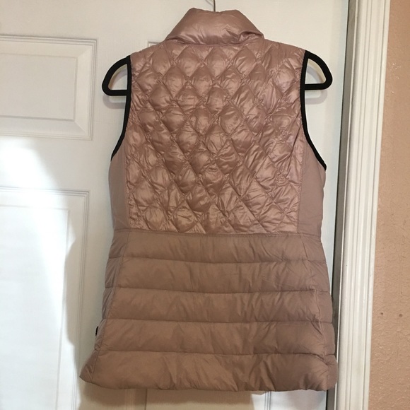 Calvin Klein Performance Vest - Picture 9 of 10